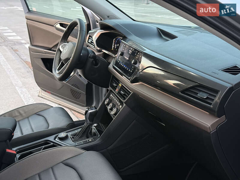 Внедорожник / Кроссовер Volkswagen Taos 2023 в Киеве