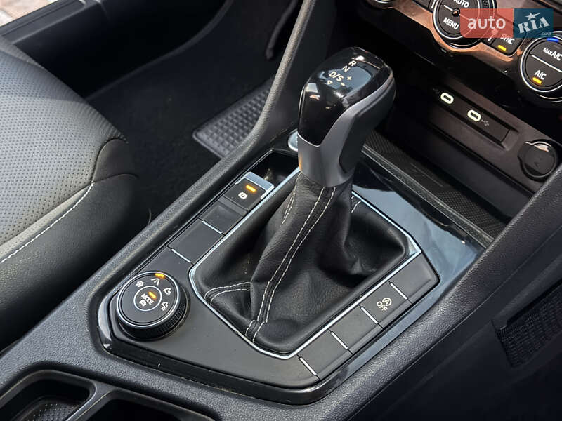 Внедорожник / Кроссовер Volkswagen Taos 2023 в Киеве