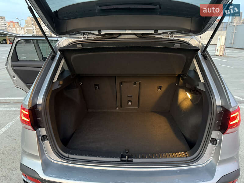 Внедорожник / Кроссовер Volkswagen Taos 2023 в Киеве