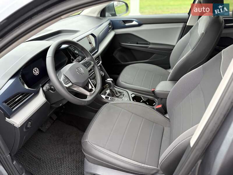 Позашляховик / Кросовер Volkswagen Taos 2024 в Києві