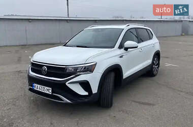 Позашляховик / Кросовер Volkswagen Taos 2022 в Києві