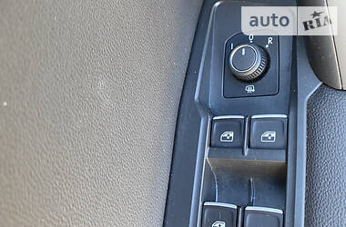 Позашляховик / Кросовер Volkswagen Tiguan Allspace 2018 в 