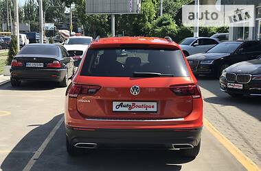 Внедорожник / Кроссовер Volkswagen Tiguan Allspace 2017 в Одессе