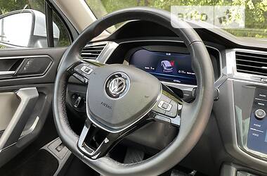 Внедорожник / Кроссовер Volkswagen Tiguan Allspace 2018 в Полтаве