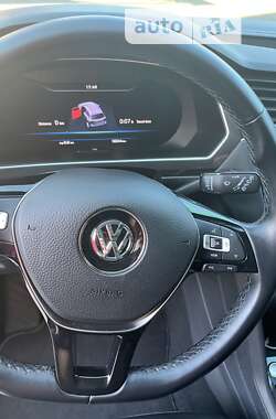 Позашляховик / Кросовер Volkswagen Tiguan Allspace 2018 в Чернівцях