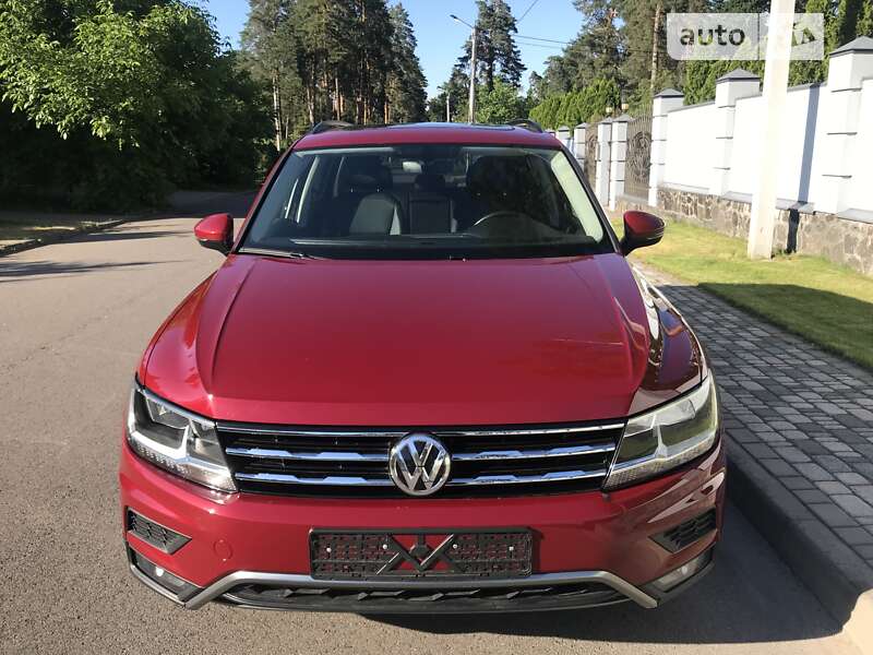 Внедорожник / Кроссовер Volkswagen Tiguan Allspace 2017 в Киеве