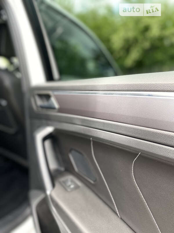 Внедорожник / Кроссовер Volkswagen Tiguan Allspace 2019 в Кицмани фото 25 Внедорожник / Кроссовер Volkswagen Tiguan Allspace 2019 в Кицмани