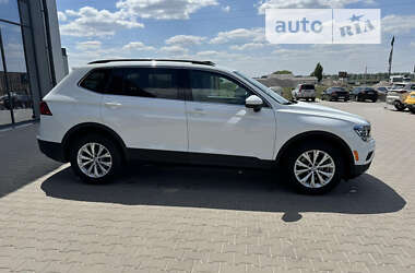 Внедорожник / Кроссовер Volkswagen Tiguan Allspace 2019 в Софиевской Борщаговке