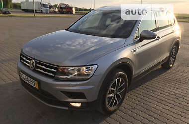 Внедорожник / Кроссовер Volkswagen Tiguan Allspace 2020 в Радивилове