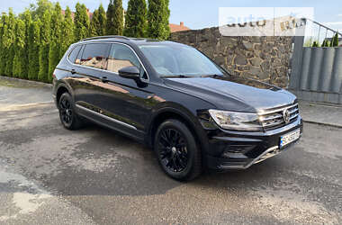 Внедорожник / Кроссовер Volkswagen Tiguan Allspace 2018 в Самборе