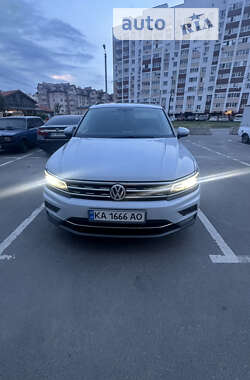 Внедорожник / Кроссовер Volkswagen Tiguan Allspace 2018 в Софиевской Борщаговке