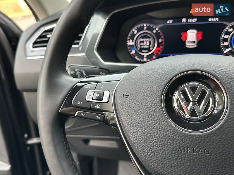 Позашляховик / Кросовер Volkswagen Tiguan Allspace 2018 в Києві фото 33 Позашляховик / Кросовер Volkswagen Tiguan Allspace 2018 в Києві