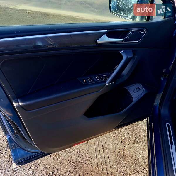 Позашляховик / Кросовер Volkswagen Tiguan Allspace 2017 в Луцьку