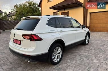 Внедорожник / Кроссовер Volkswagen Tiguan Allspace 2020 в 