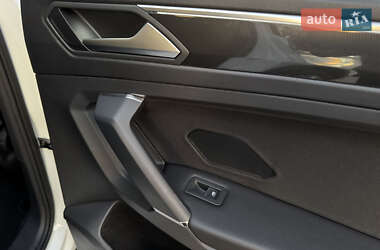 Внедорожник / Кроссовер Volkswagen Tiguan Allspace 2020 в 