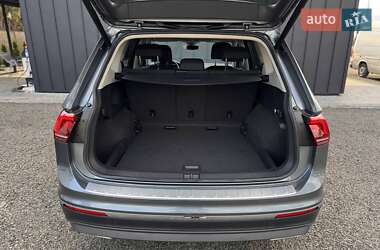 Внедорожник / Кроссовер Volkswagen Tiguan Allspace 2020 в 