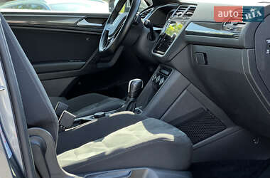 Позашляховик / Кросовер Volkswagen Tiguan Allspace 2021 в 