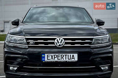 Позашляховик / Кросовер Volkswagen Tiguan Allspace 2018 в 