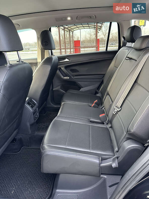 Внедорожник / Кроссовер Volkswagen Tiguan Allspace 2019 в Киеве фото 23 Внедорожник / Кроссовер Volkswagen Tiguan Allspace 2019 в Киеве