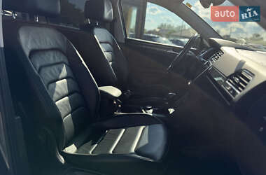 Внедорожник / Кроссовер Volkswagen Tiguan Allspace 2017 в 