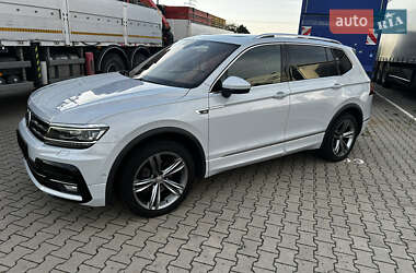 Внедорожник / Кроссовер Volkswagen Tiguan Allspace 2018 в Виннице