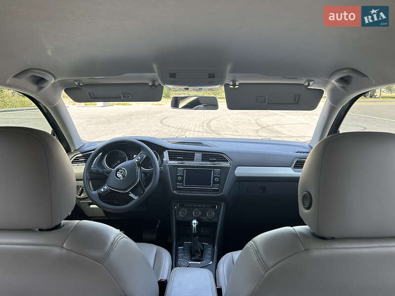 Внедорожник / Кроссовер Volkswagen Tiguan Allspace 2017 в Самборе
