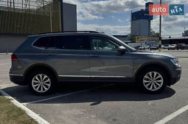Внедорожник / Кроссовер Volkswagen Tiguan Allspace 2018 в Киеве