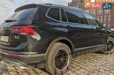 Внедорожник / Кроссовер Volkswagen Tiguan Allspace 2018 в 