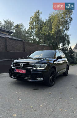 Внедорожник / Кроссовер Volkswagen Tiguan Allspace 2019 в 