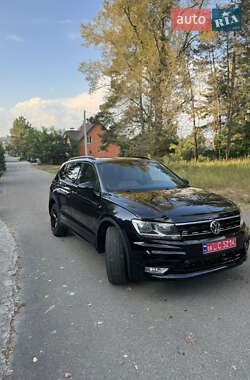 Внедорожник / Кроссовер Volkswagen Tiguan Allspace 2019 в 