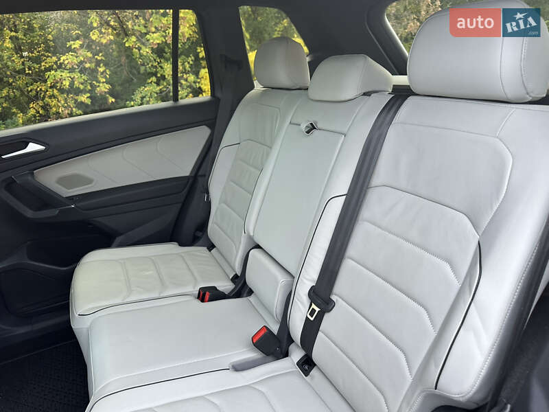 Внедорожник / Кроссовер Volkswagen Tiguan Allspace 2020 в Киеве фото 20 Внедорожник / Кроссовер Volkswagen Tiguan Allspace 2020 в Киеве