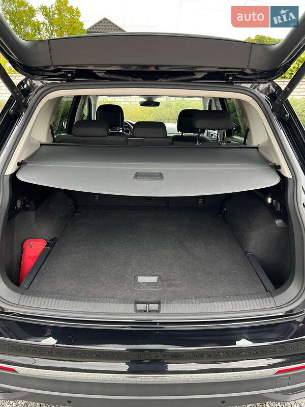 Внедорожник / Кроссовер Volkswagen Tiguan Allspace 2022 в Житомире