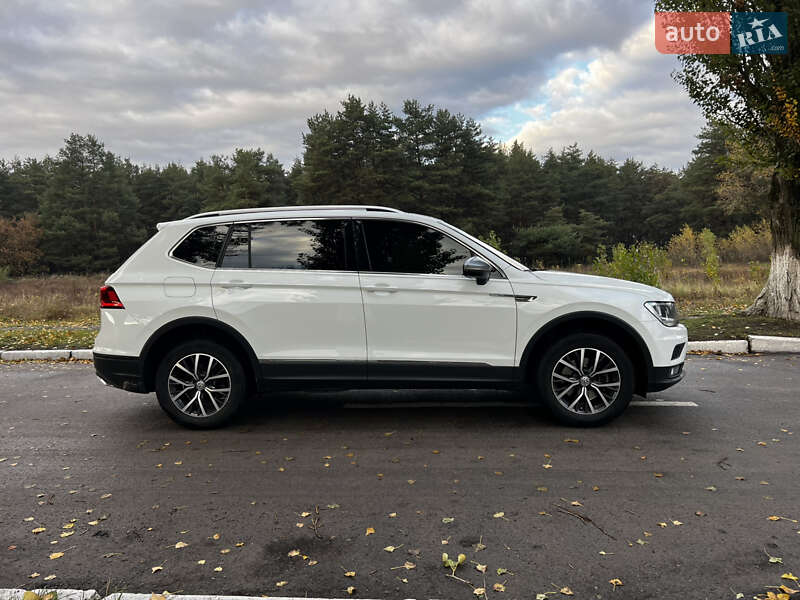 Позашляховик / Кросовер Volkswagen Tiguan Allspace 2019 в Кременчуці фото 17 Позашляховик / Кросовер Volkswagen Tiguan Allspace 2019 в Кременчуці