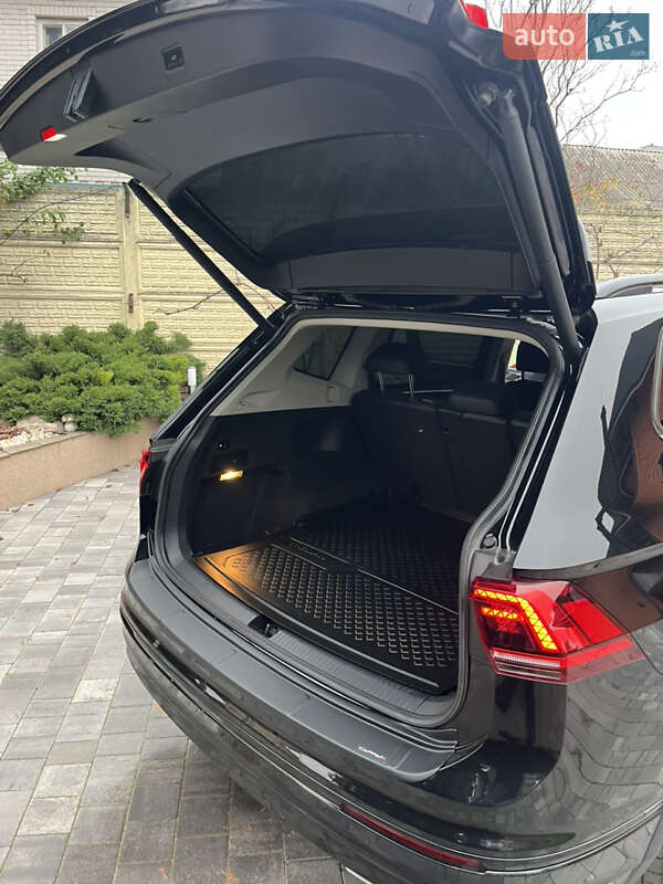 Позашляховик / Кросовер Volkswagen Tiguan Allspace 2020 в Житомирі