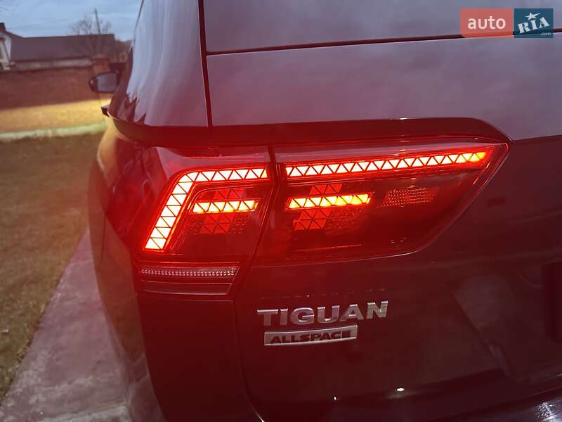 Внедорожник / Кроссовер Volkswagen Tiguan Allspace 2020 в Ивано-Франковске