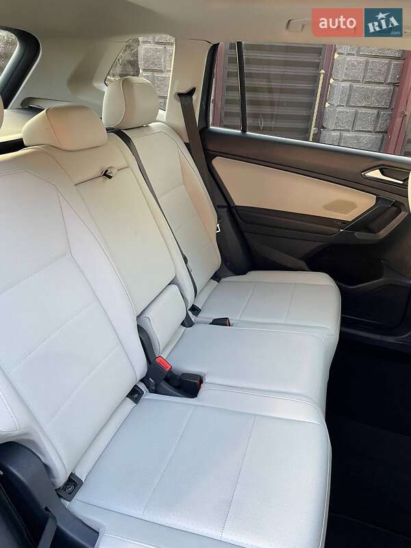 Внедорожник / Кроссовер Volkswagen Tiguan Allspace 2018 в Луцке фото 8 Внедорожник / Кроссовер Volkswagen Tiguan Allspace 2018 в Луцке