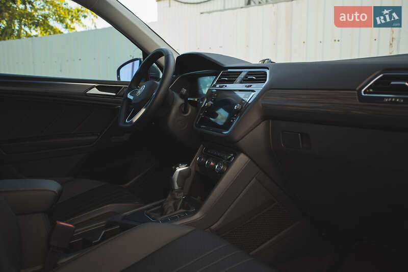 Внедорожник / Кроссовер Volkswagen Tiguan Allspace 2024 в Черновцах