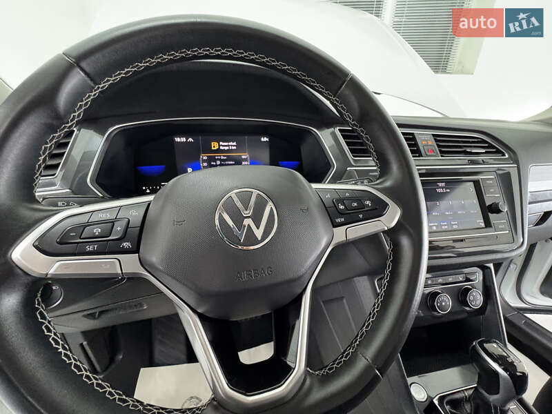 Внедорожник / Кроссовер Volkswagen Tiguan Allspace 2022 в Трускавце