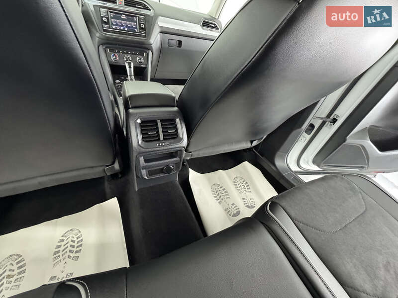 Внедорожник / Кроссовер Volkswagen Tiguan Allspace 2022 в Трускавце