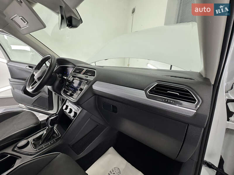 Внедорожник / Кроссовер Volkswagen Tiguan Allspace 2022 в Трускавце