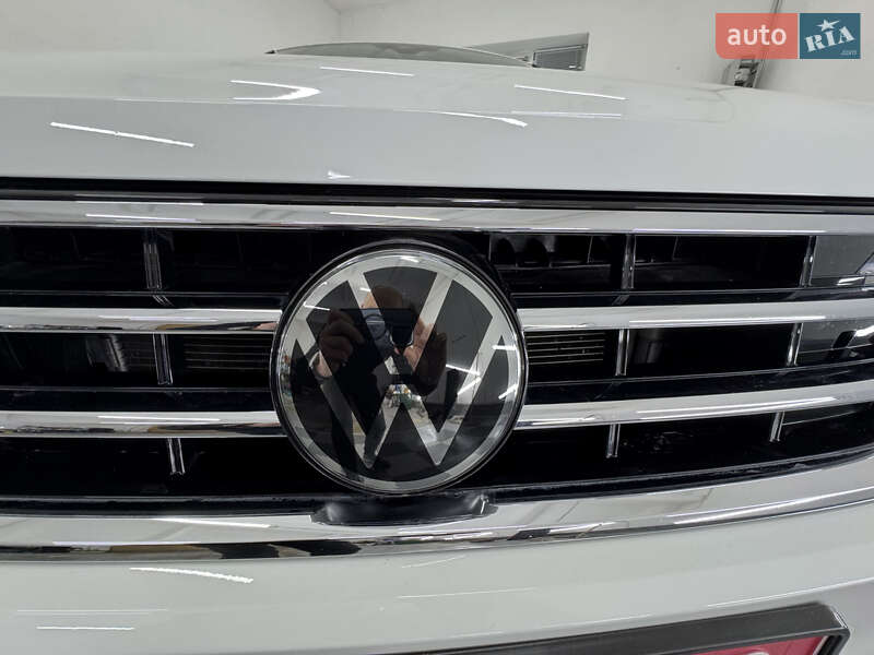 Внедорожник / Кроссовер Volkswagen Tiguan Allspace 2022 в Трускавце