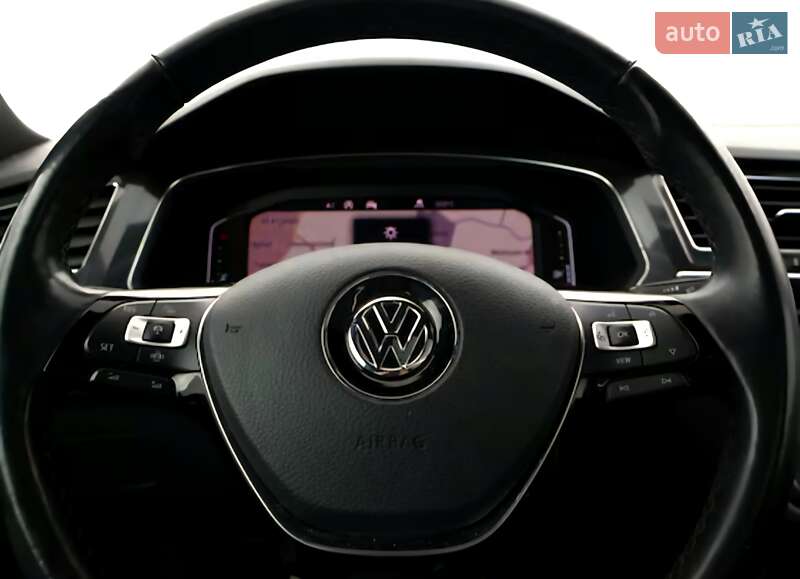 Внедорожник / Кроссовер Volkswagen Tiguan Allspace 2020 в Черновцах