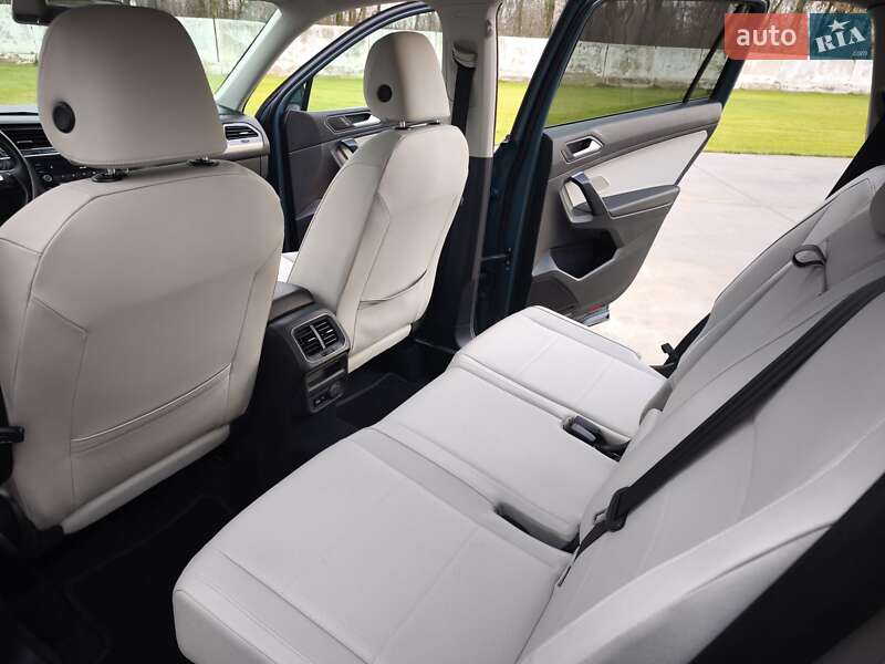 Позашляховик / Кросовер Volkswagen Tiguan Allspace 2019 в Луцьку фото 21 Позашляховик / Кросовер Volkswagen Tiguan Allspace 2019 в Луцьку