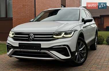 Внедорожник / Кроссовер Volkswagen Tiguan Allspace 2022 в Киеве