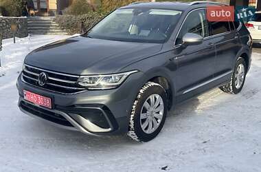 Внедорожник / Кроссовер Volkswagen Tiguan Allspace 2021 в Луцке