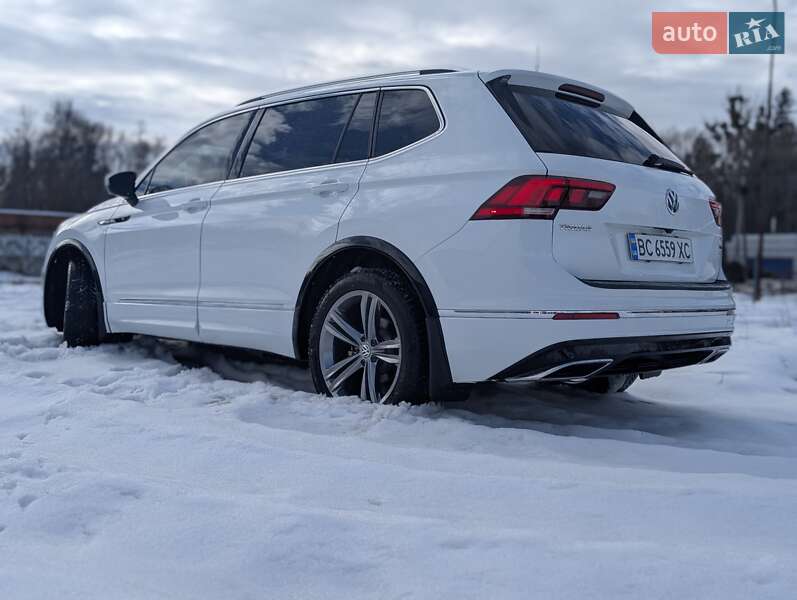 Внедорожник / Кроссовер Volkswagen Tiguan Allspace 2018 в Львове