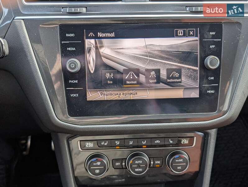 Внедорожник / Кроссовер Volkswagen Tiguan Allspace 2018 в Львове