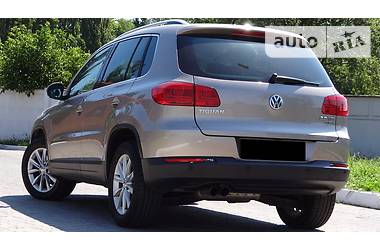 Внедорожник / Кроссовер Volkswagen Tiguan 2012 в Одессе