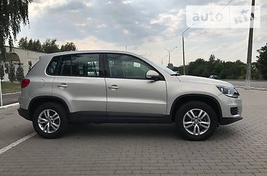 Внедорожник / Кроссовер Volkswagen Tiguan 2013 в Львове