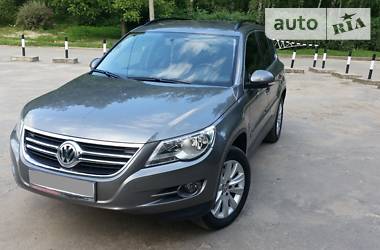 Внедорожник / Кроссовер Volkswagen Tiguan 2010 в Тернополе